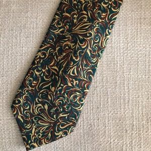 Joseph Abboud silk tie. Made in Italy.